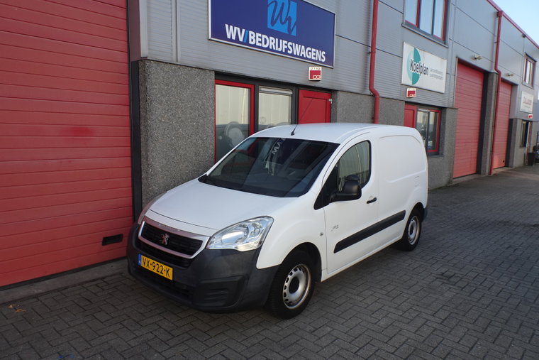 Foto van Peugeot Partner