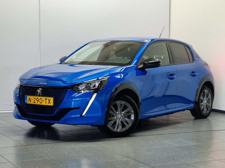 Peugeot e-208