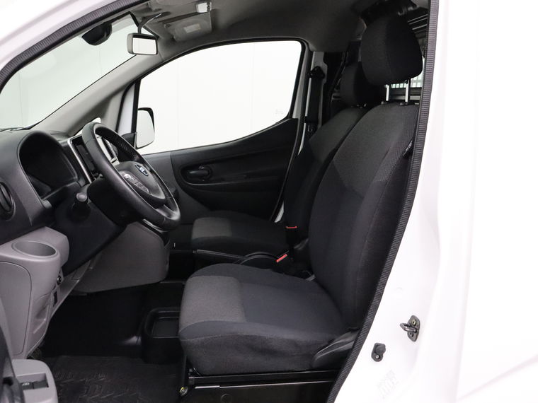 Nissan E-NV200