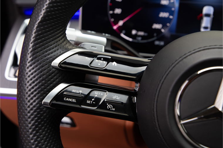 Mercedes-Benz S-Klasse