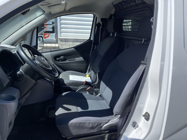 Nissan E-NV200