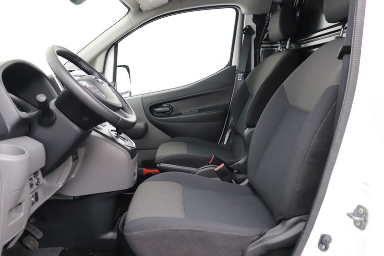 Nissan E-NV200