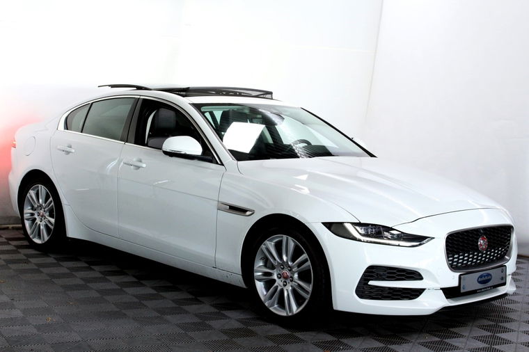 Jaguar XE