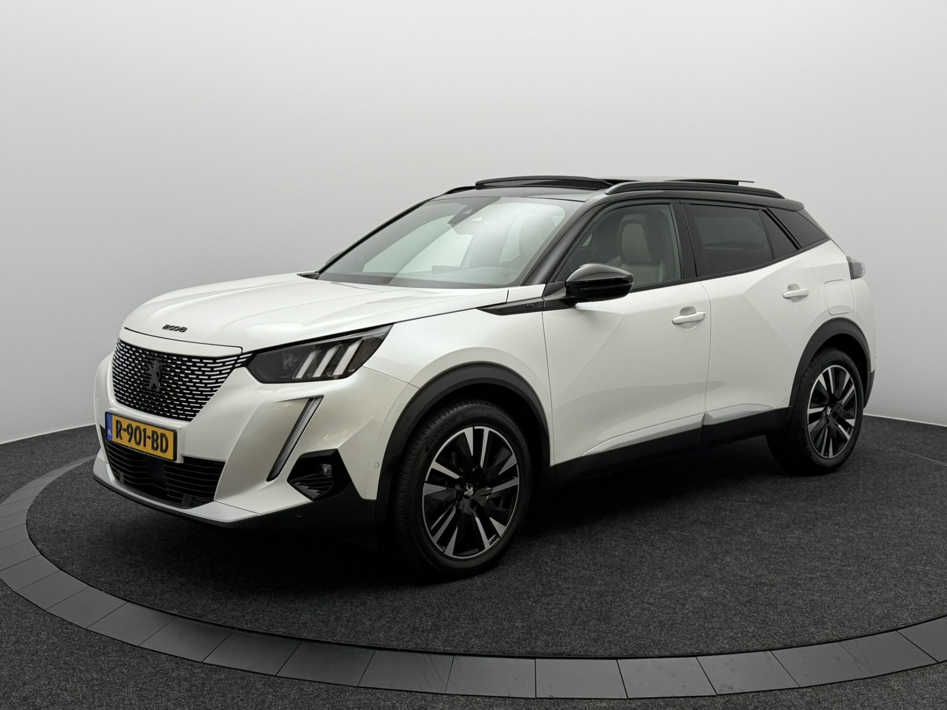 Foto van Peugeot e-2008