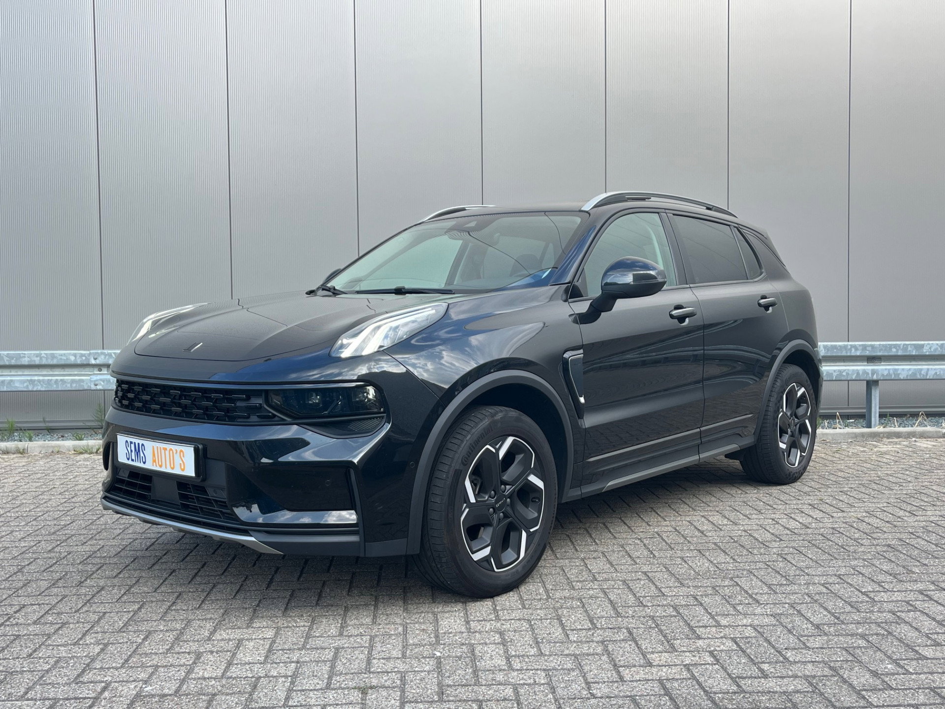 Foto van Lynk & Co 01