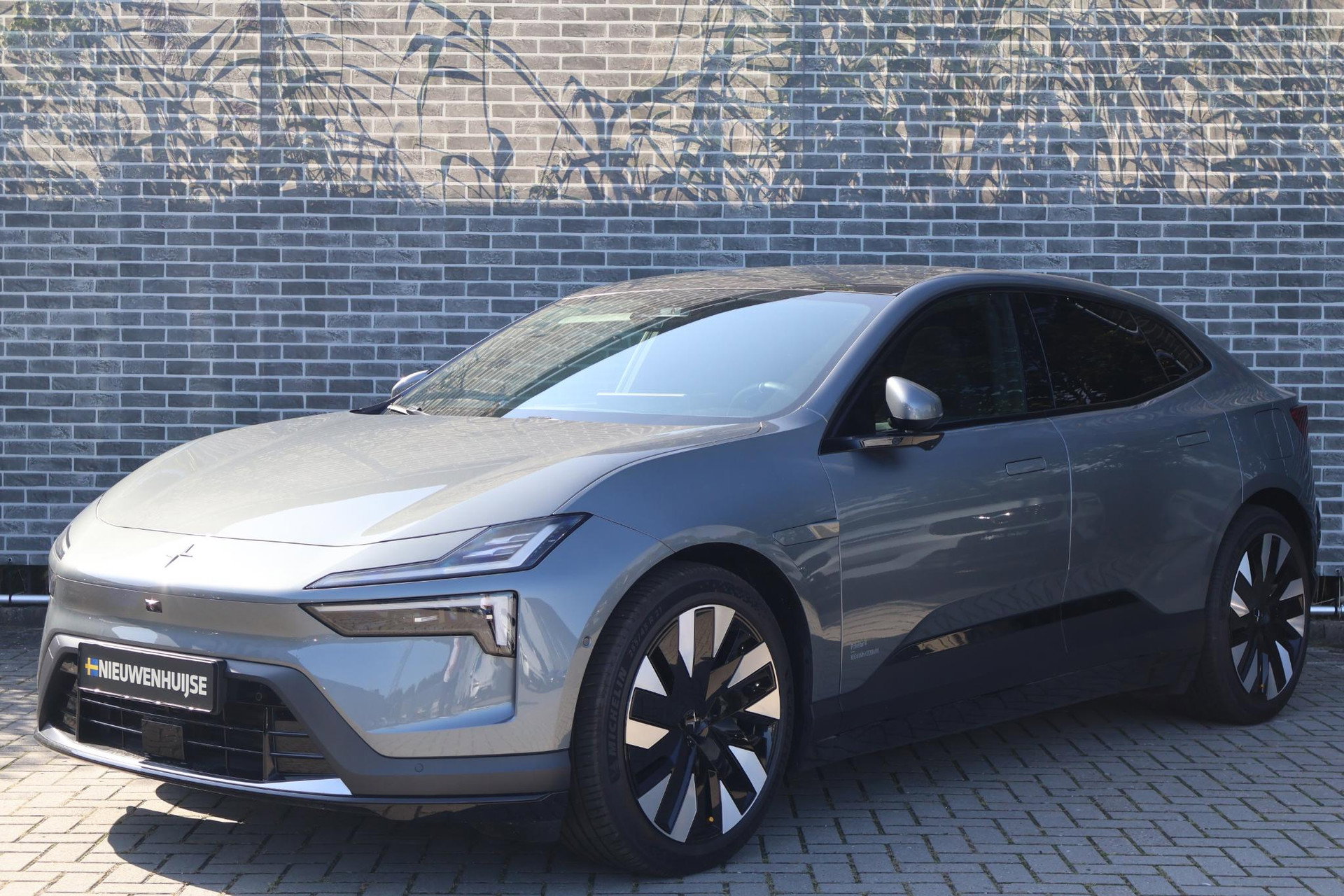 Foto van Polestar 4