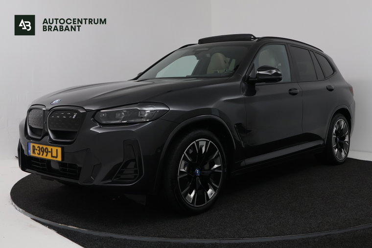 Foto van BMW iX3