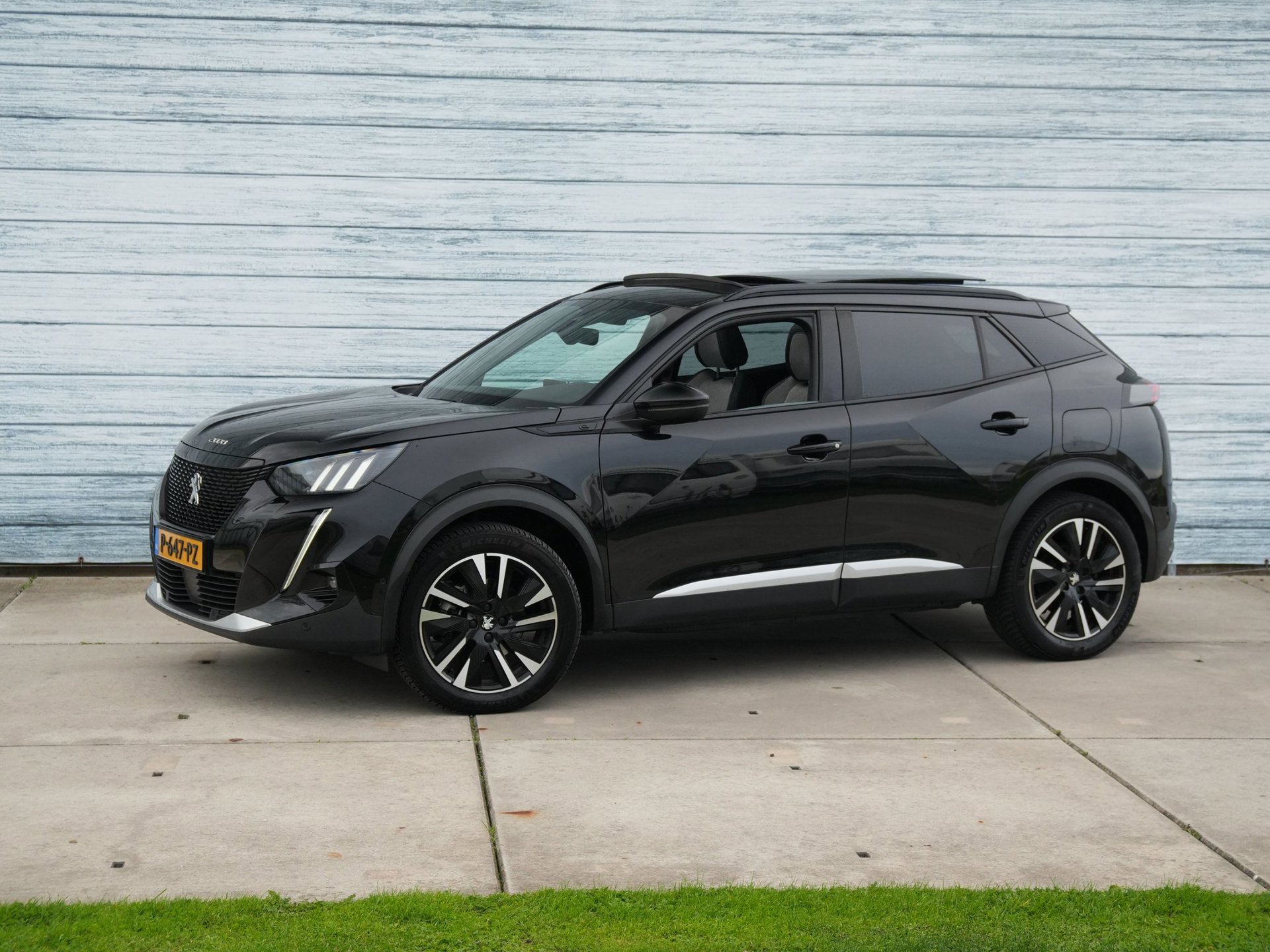 Foto van Peugeot e-2008