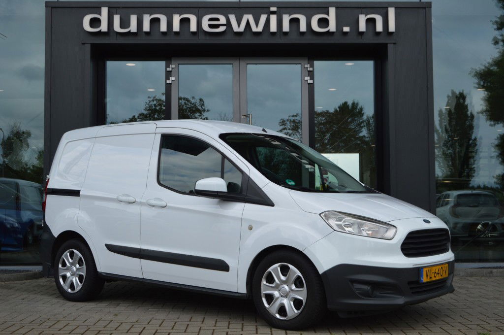 Foto van Ford Transit Courier