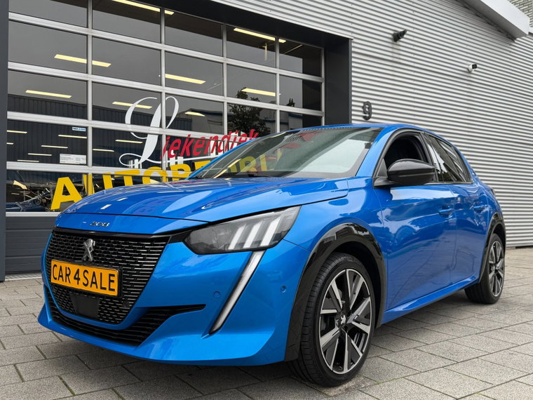 Peugeot 208 foto 1