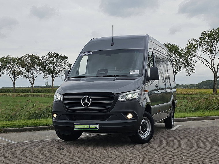 Foto van Mercedes-Benz Sprinter