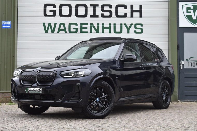 Foto van BMW iX3
