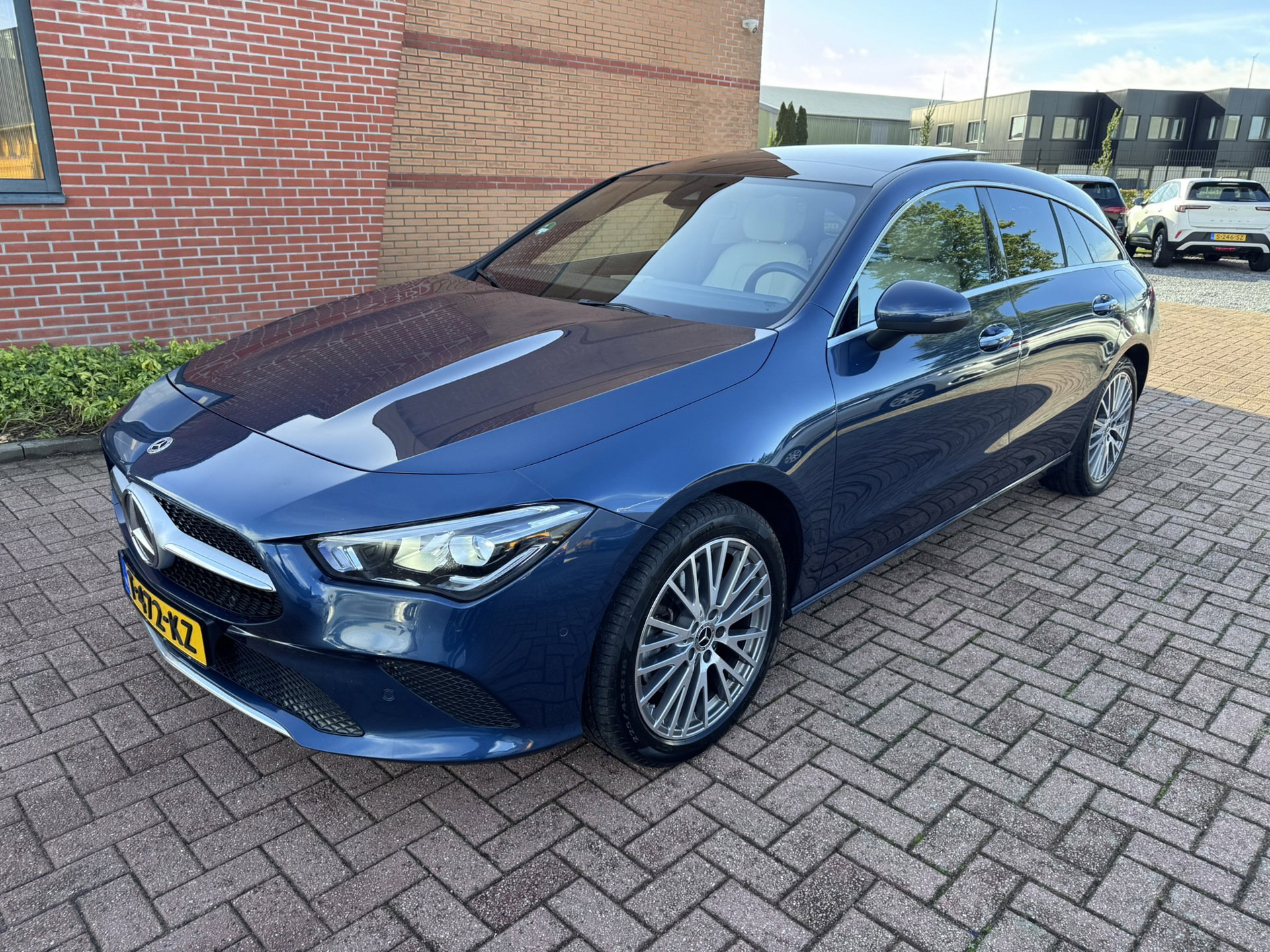 Foto van Mercedes-Benz CLA