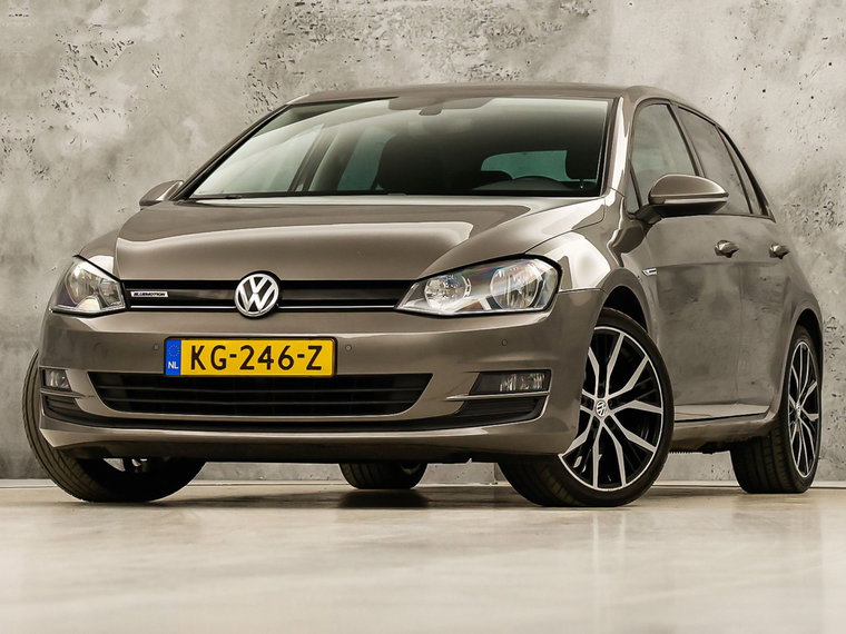 Volkswagen Golf foto 1