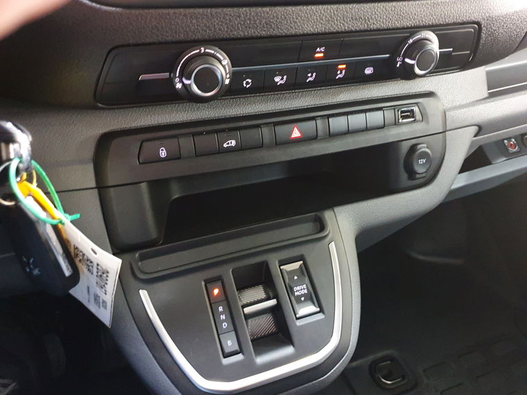 Peugeot e-Expert