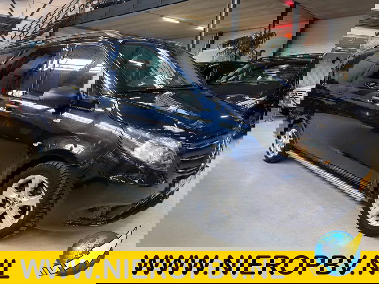 Foto van Mercedes-Benz Vito