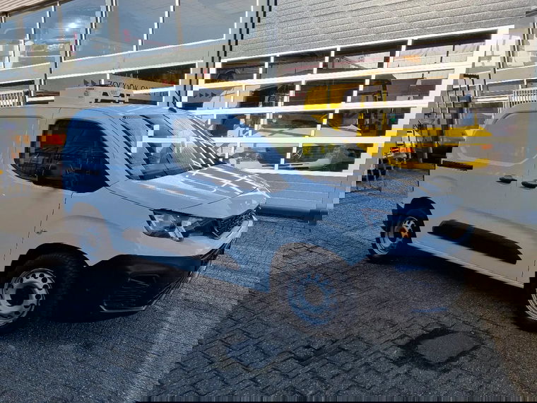 Foto van Peugeot Partner