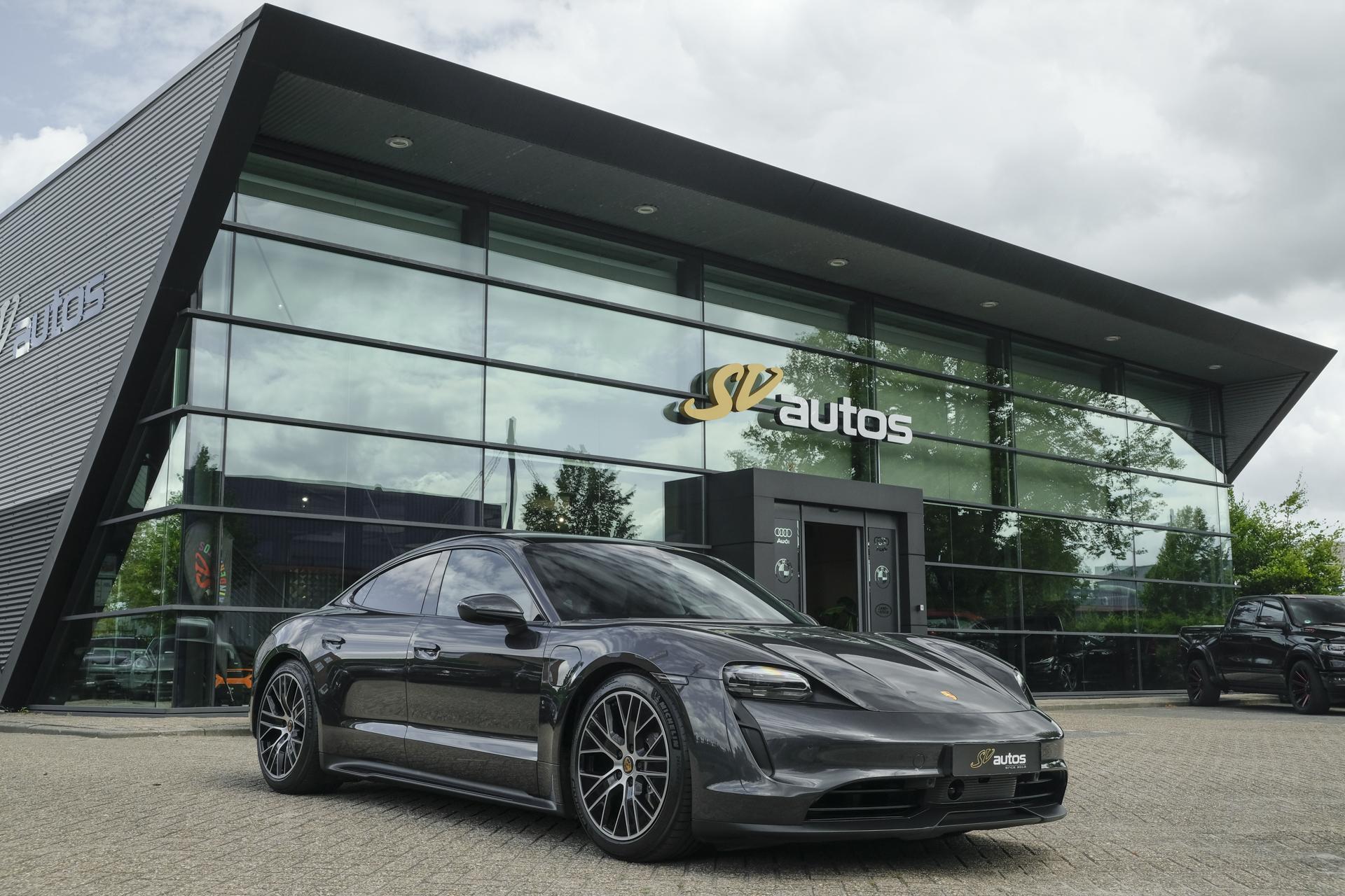 Foto van Porsche Taycan