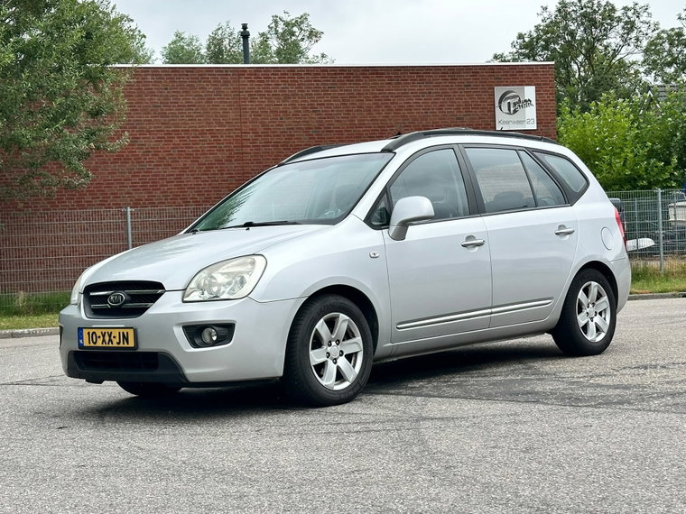 Kia Carens foto 1