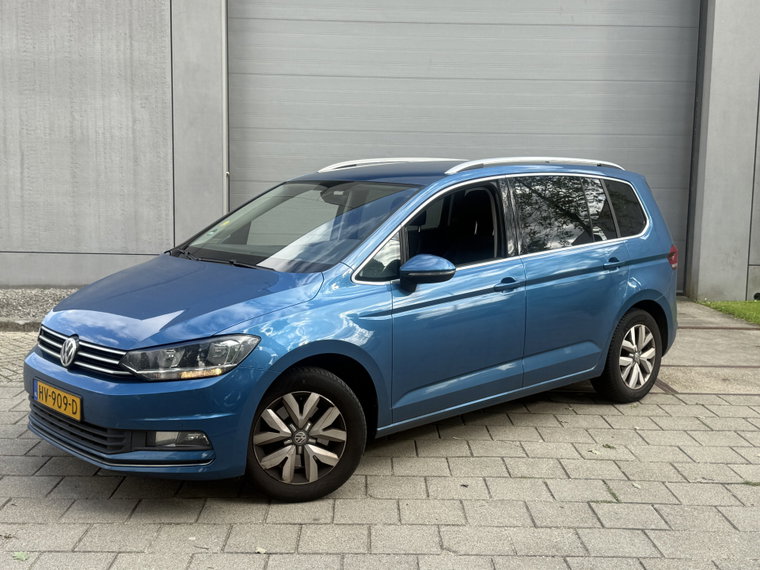 Volkswagen Touran foto 1
