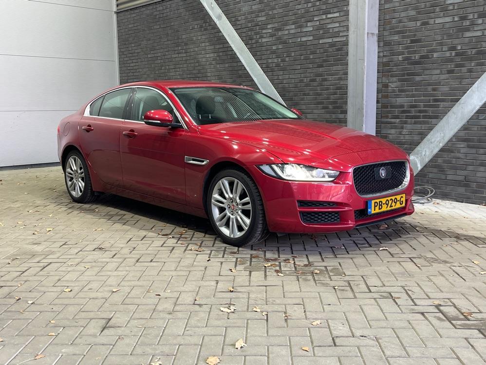 Foto van Jaguar XE