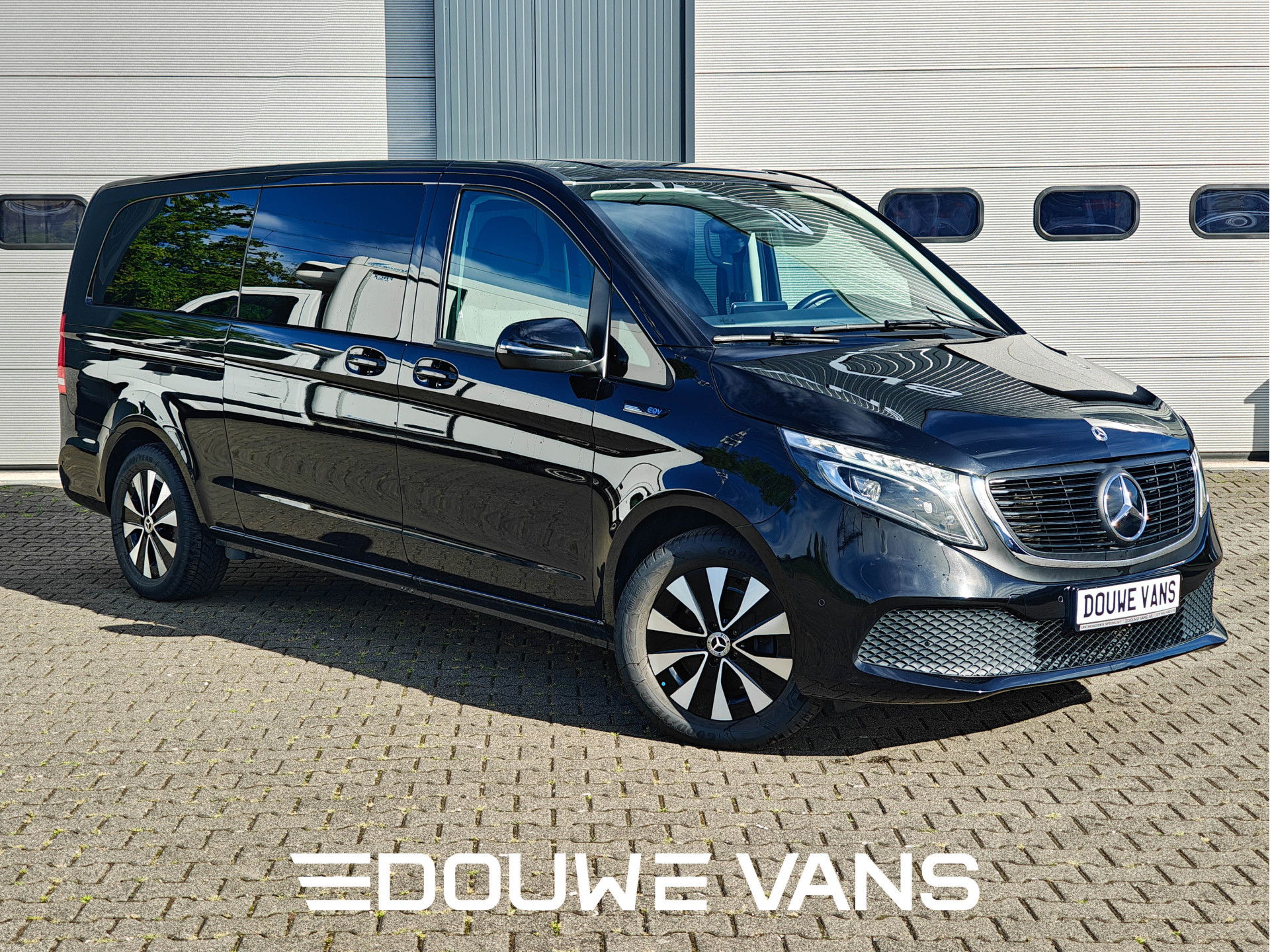 Foto van Mercedes-Benz EQV