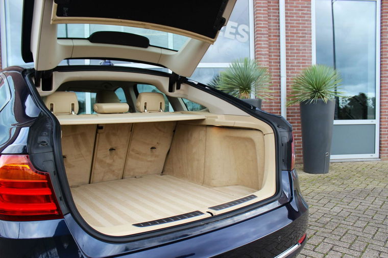 BMW 3-serie Gran Turismo 320i F34 Luxury-Line | 185 pk | Automaat | 1e eigenaar | Navi