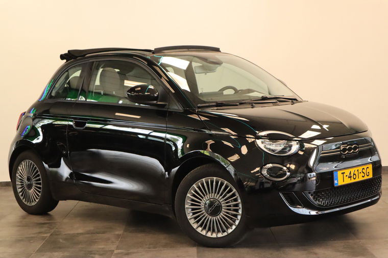 Foto van Fiat 500E CABRIO