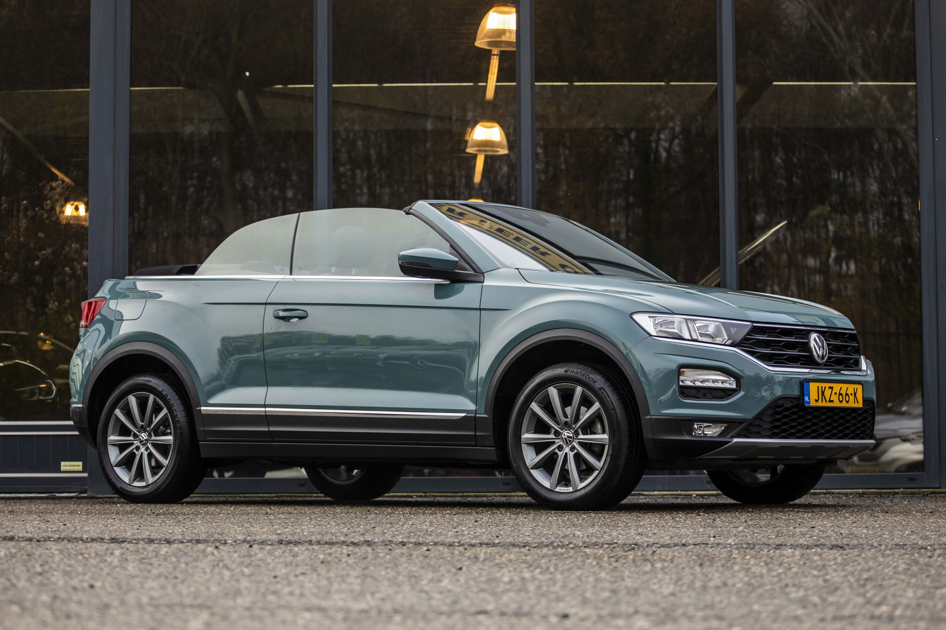 Foto van Volkswagen T-Roc Cabrio