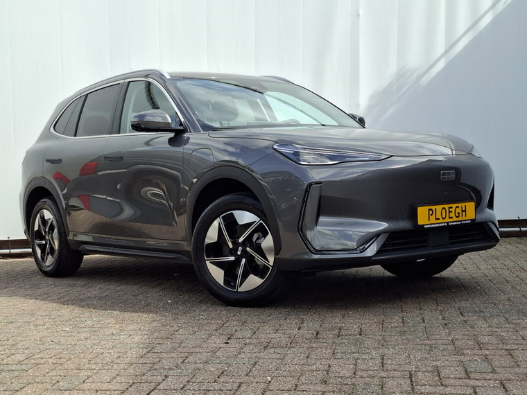 Foto van Geely E5