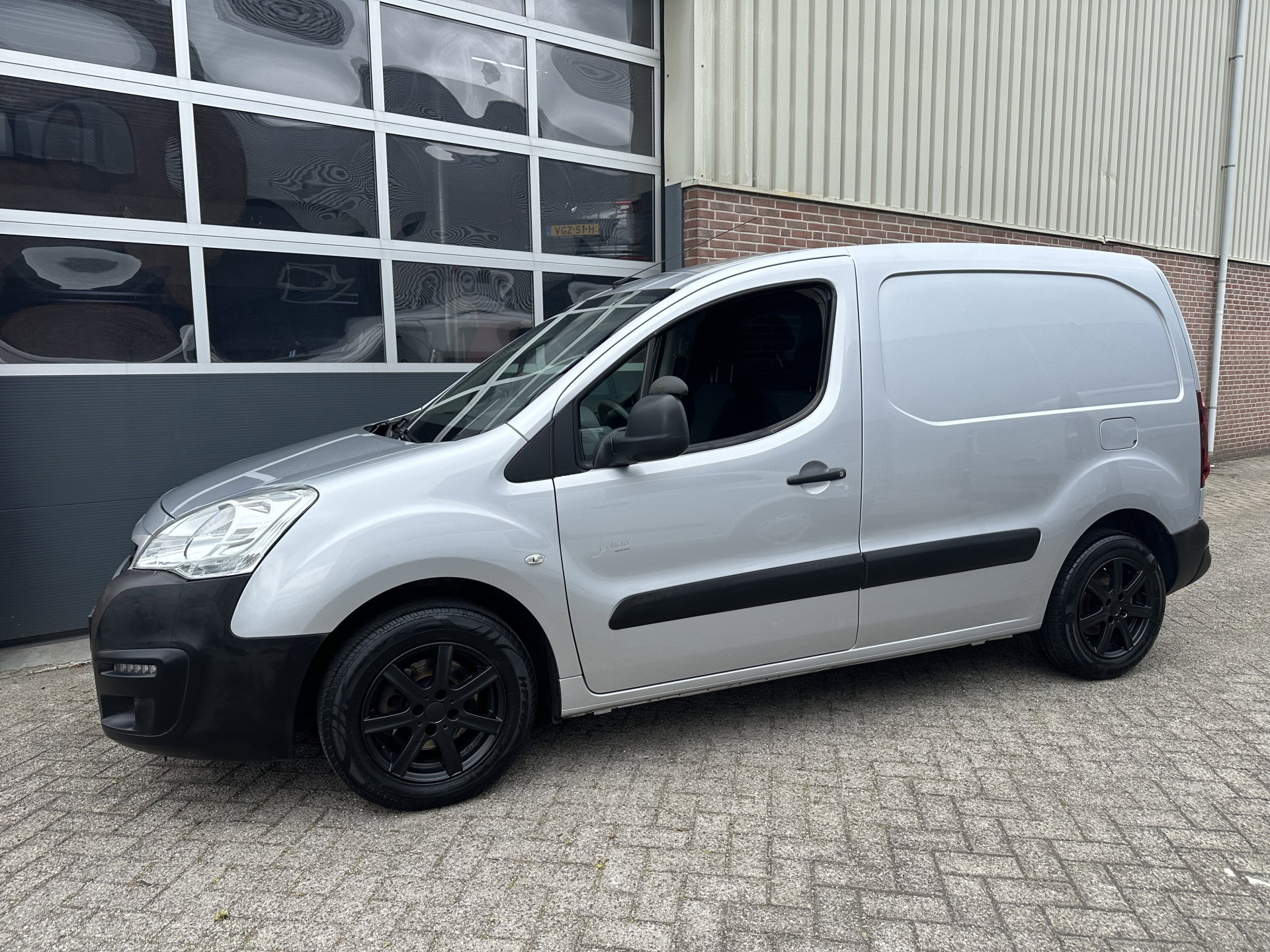Foto van Peugeot Partner