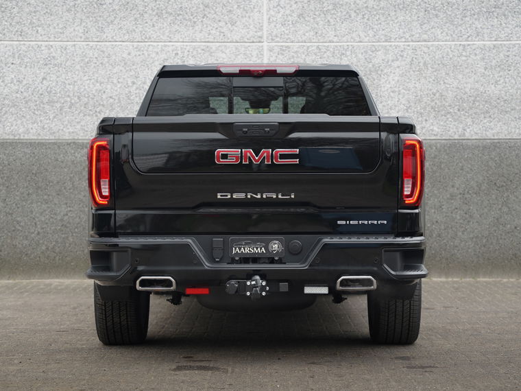 GMC Sierra