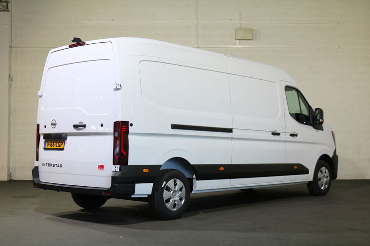 Nissan Interstar