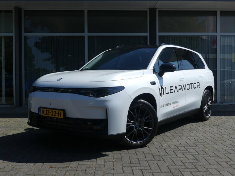 Leapmotor C10