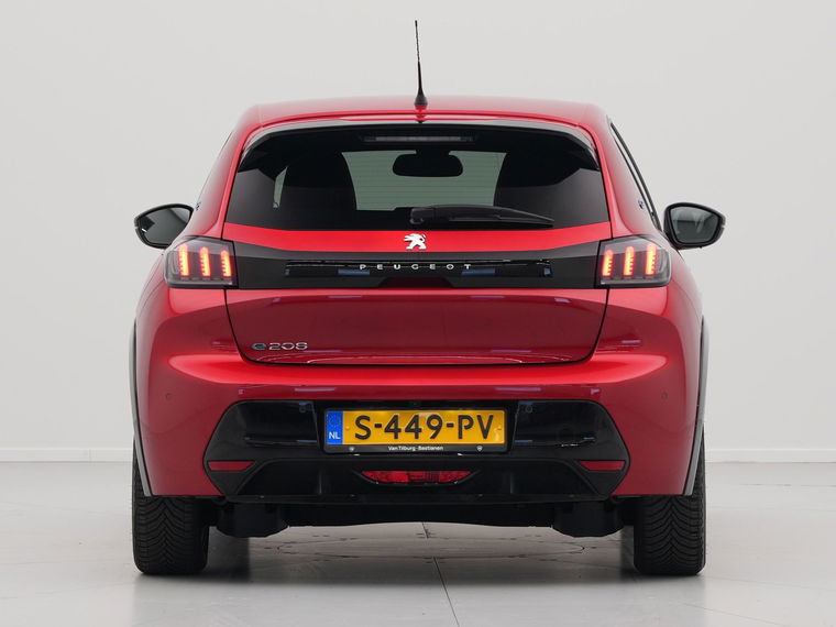 Peugeot e-208