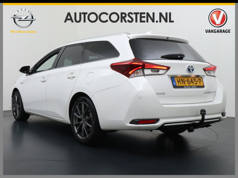 Toyota Auris Touring Sports