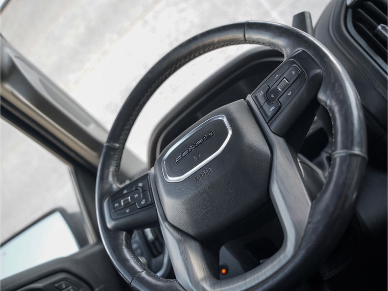 GMC Sierra