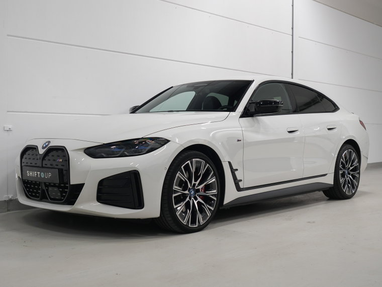 Foto van BMW i4