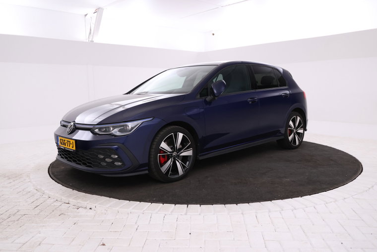 Volkswagen Golf foto 1
