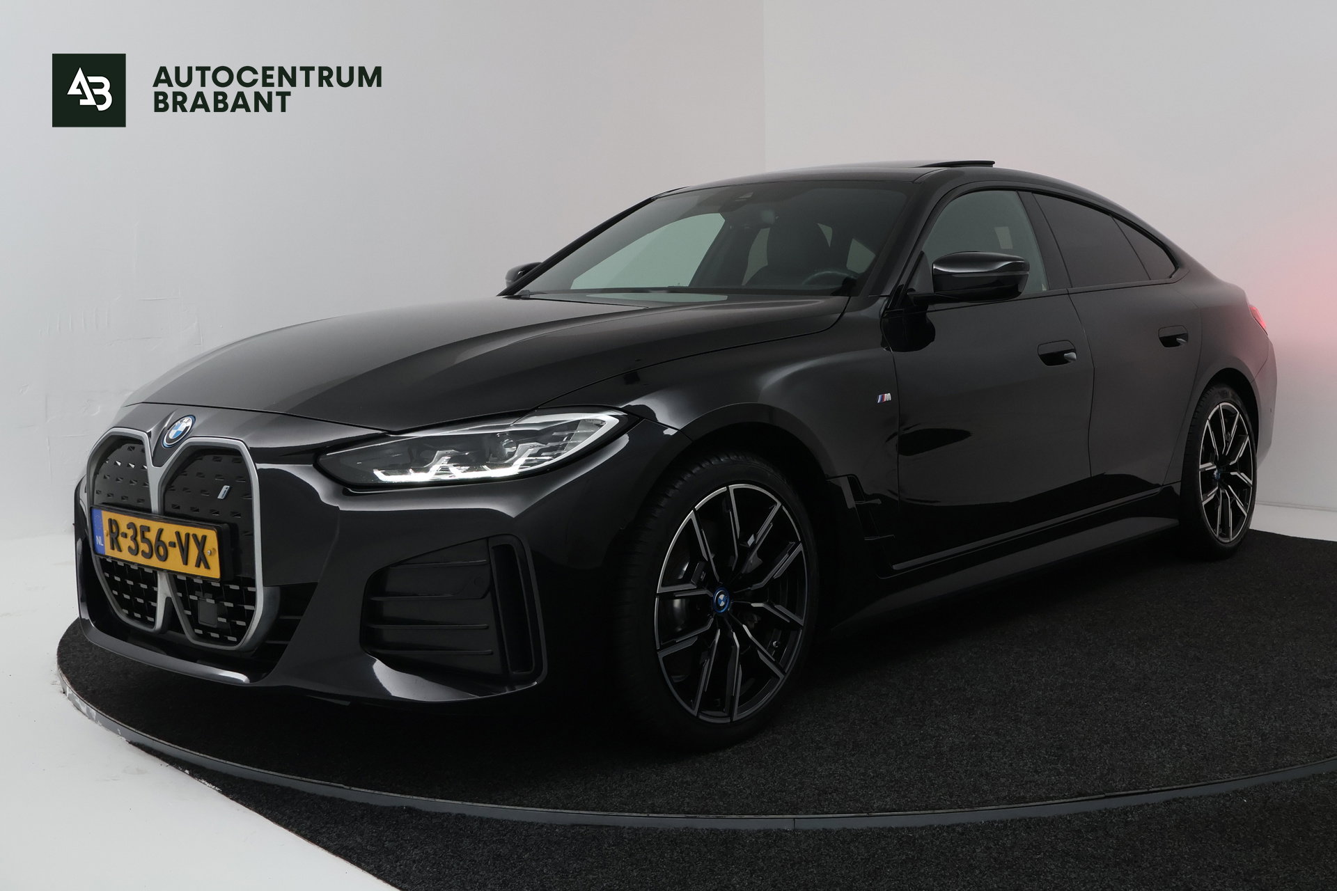 Foto van BMW i4