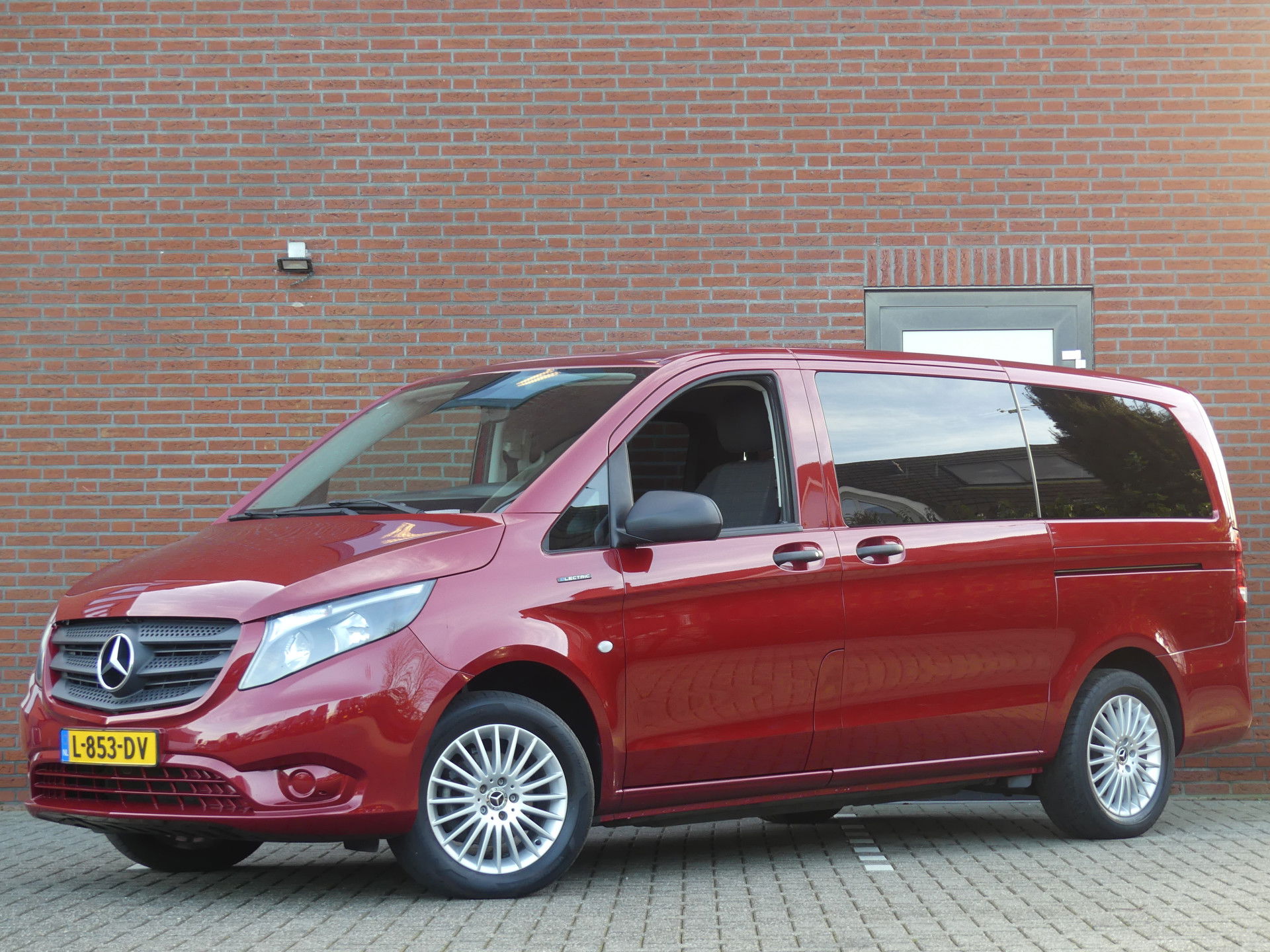 Foto van Mercedes-Benz EVITO TOURER