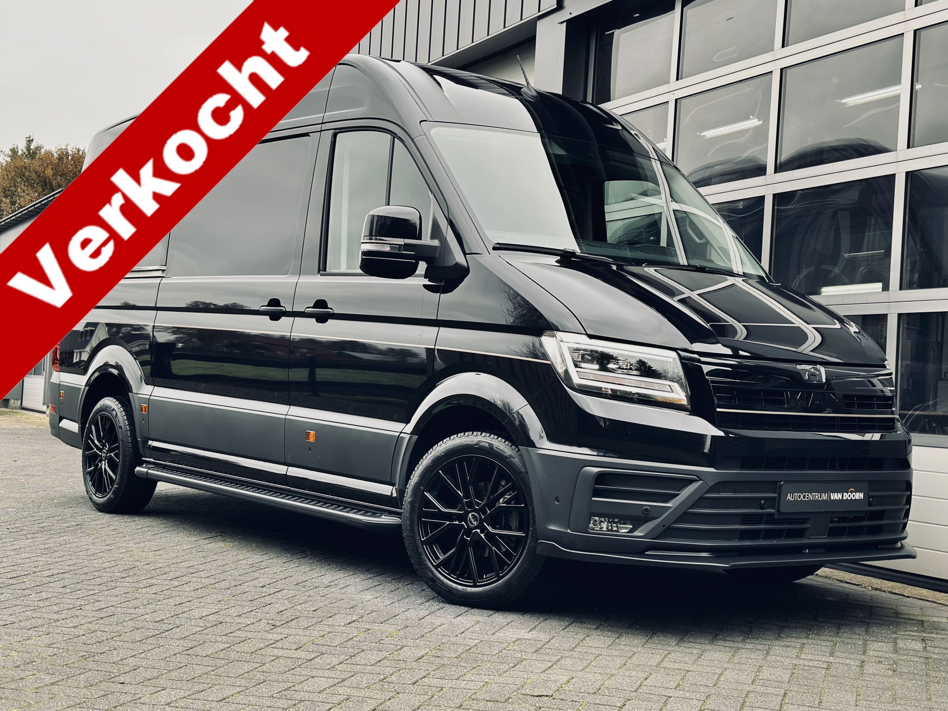 Foto van MAN TGE 3.180 | 2024 | Automaat | L3H3 | 2x Schuifdeur | LED | Climatronic | Camera | Leer |