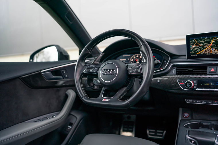 Audi S5