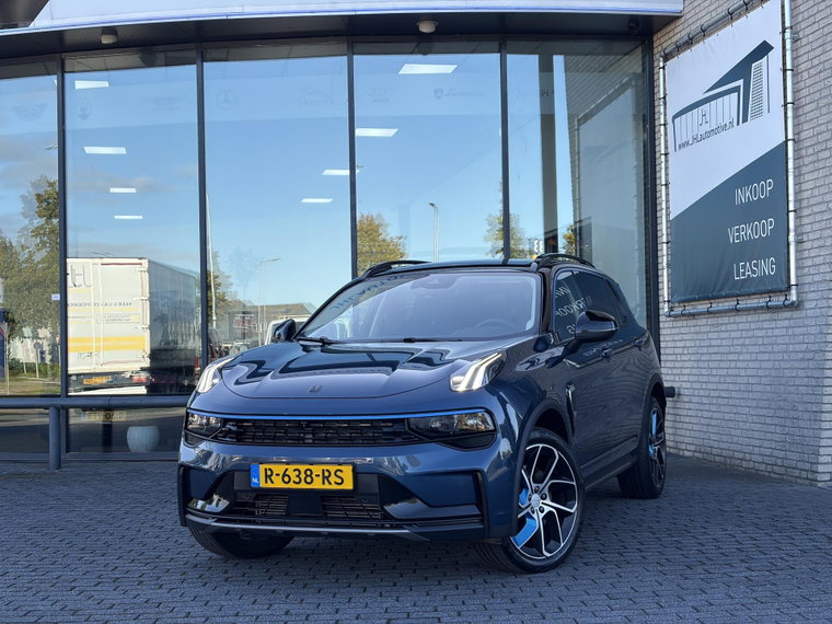 Lynk & Co 01 foto 1
