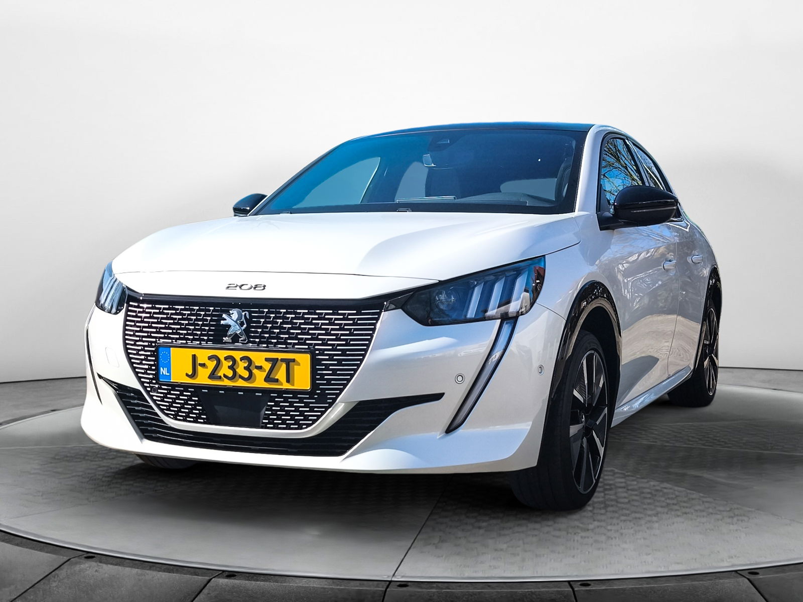 Peugeot e-208