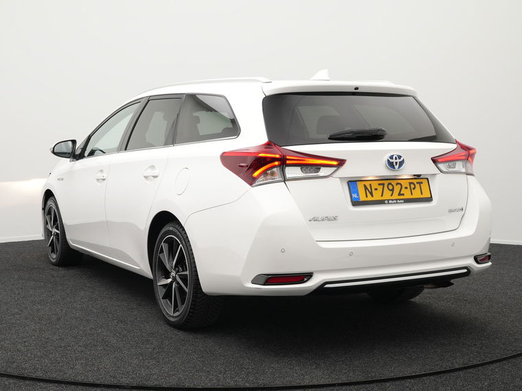 Toyota Auris Touring Sports