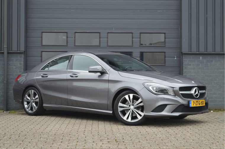 Mercedes-Benz CLA foto 1