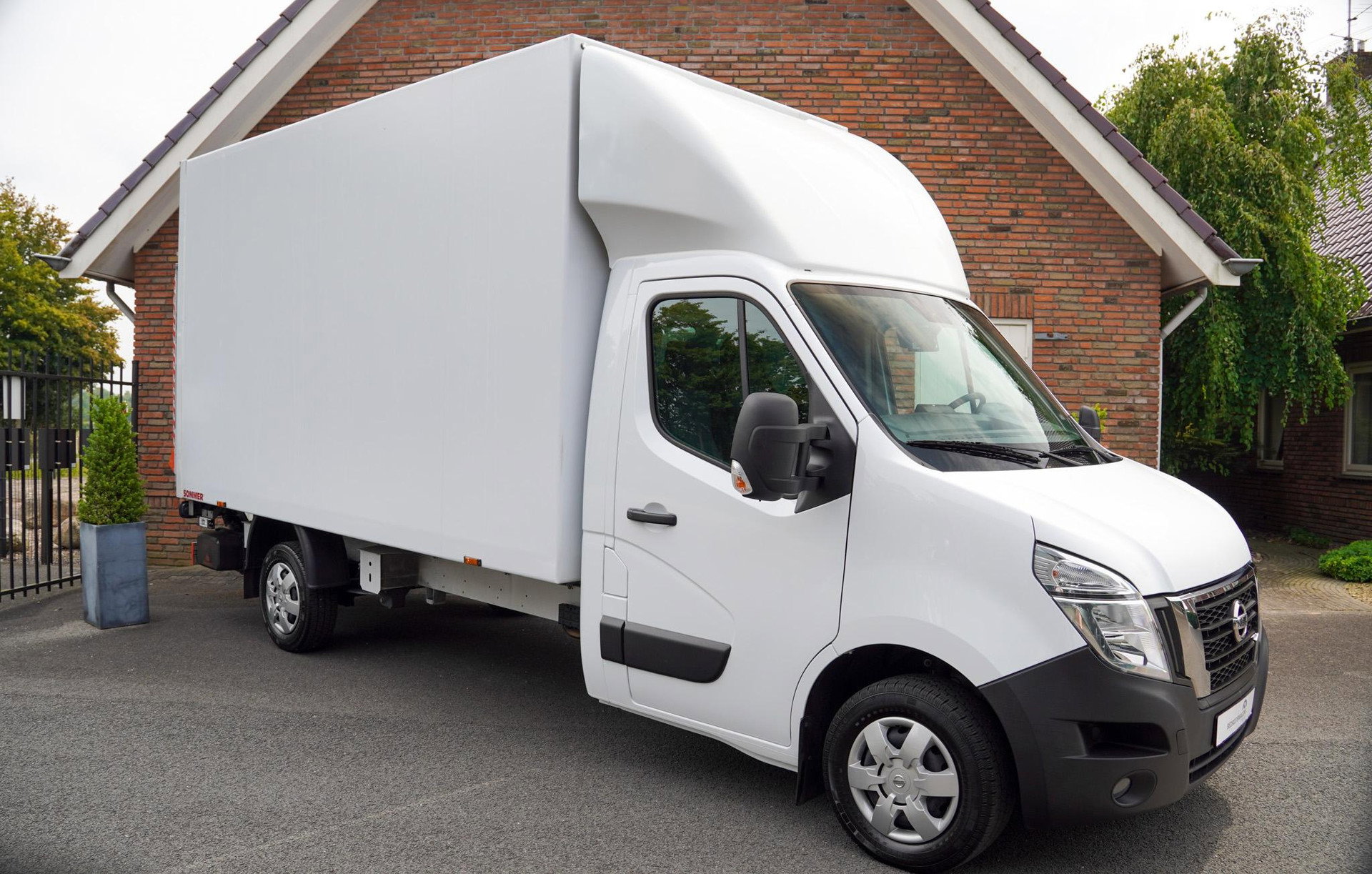 Foto van Nissan Interstar