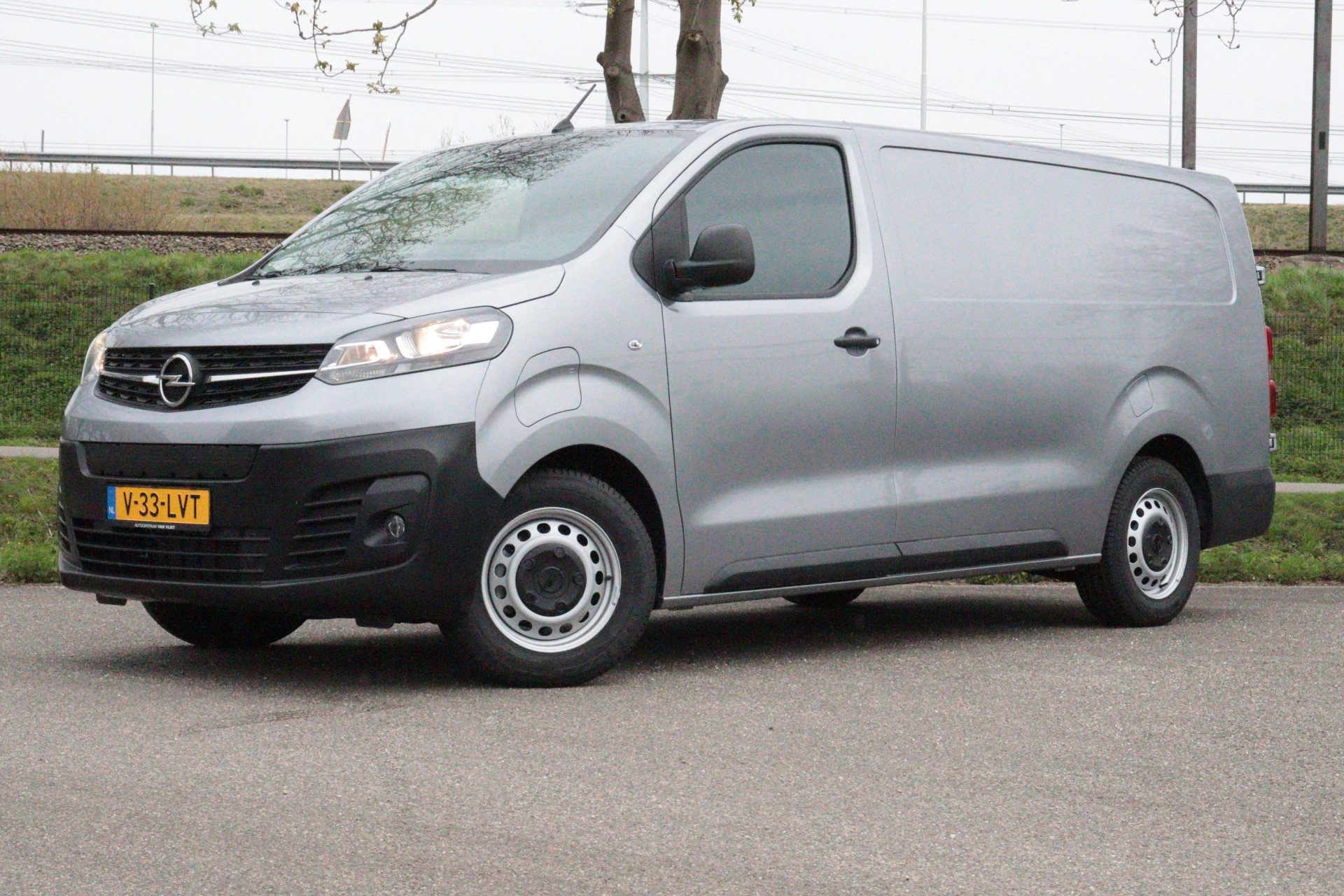 Foto van Opel Vivaro-e