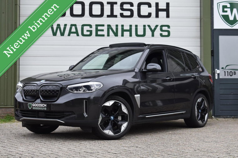 Foto van BMW iX3